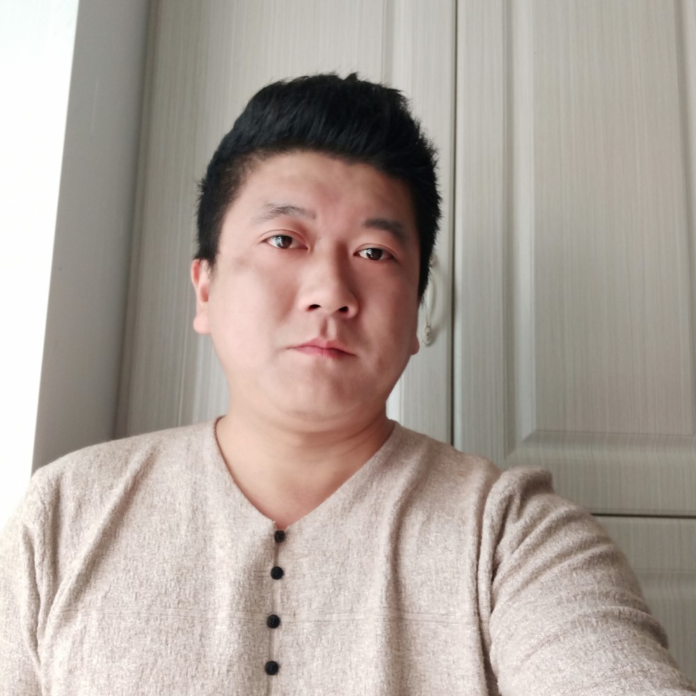衬衫笑醉熏的照片