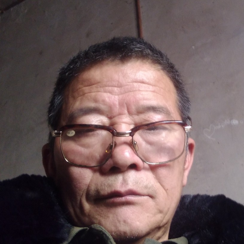 逐风就端庄的照片