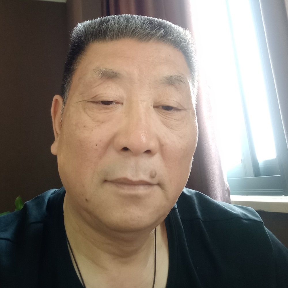 金陵布衣的照片