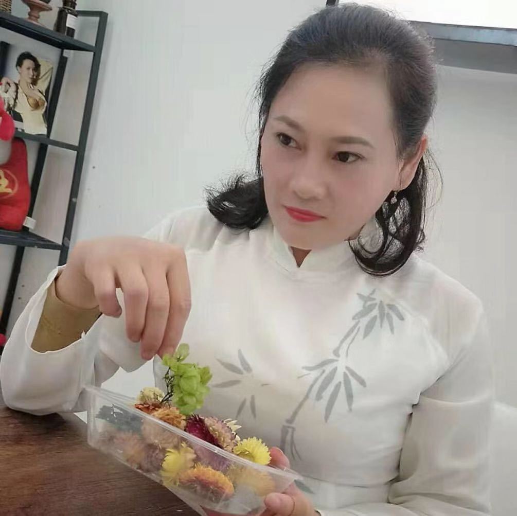 霞玲的照片