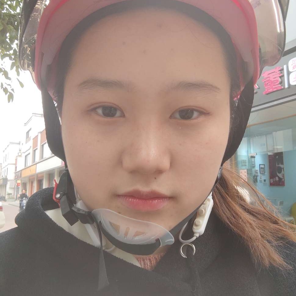温柔的宛海的照片