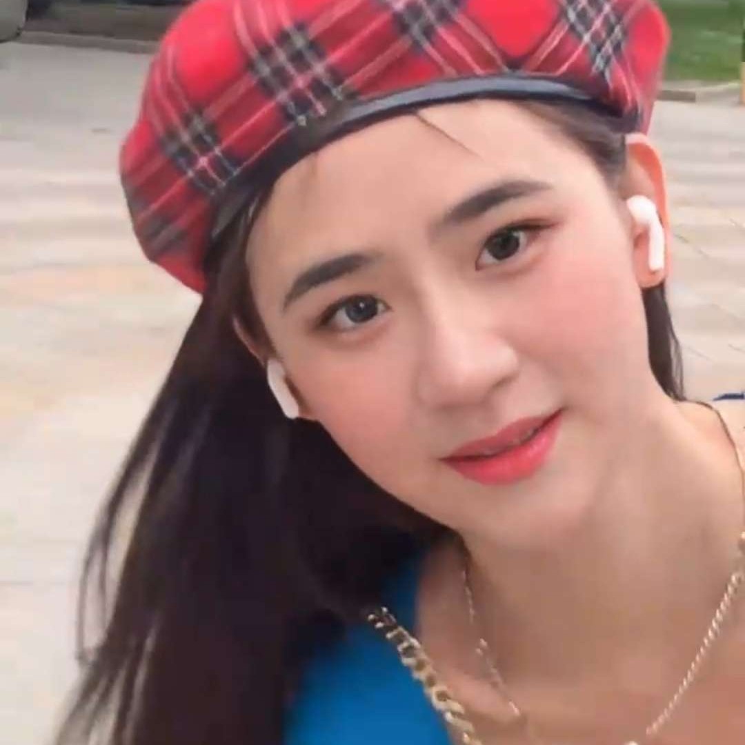 黄蜂凝眸哭泣的照片