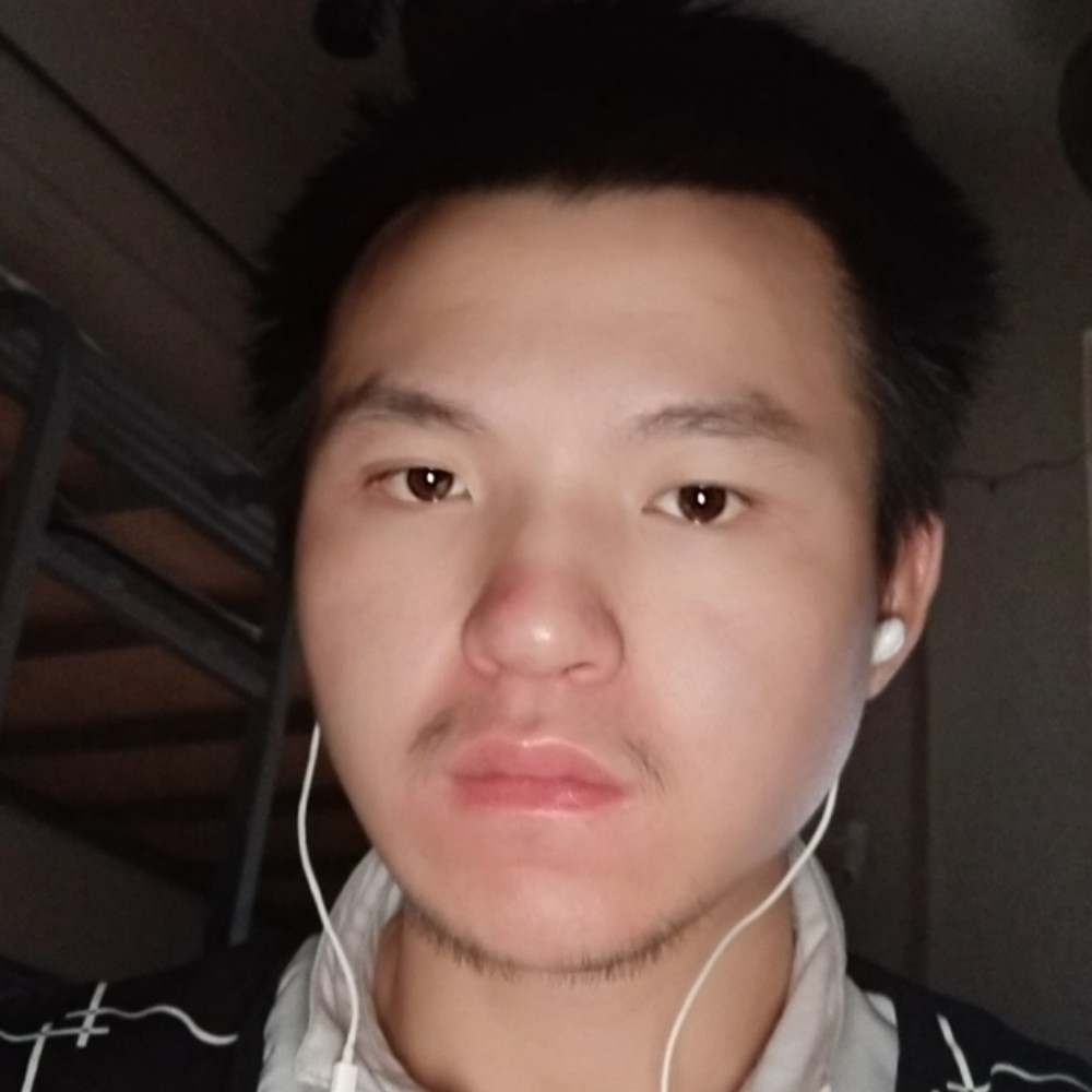 一个人請店员的照片