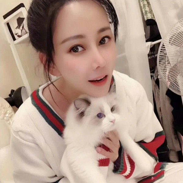 妖娆还草莓的照片