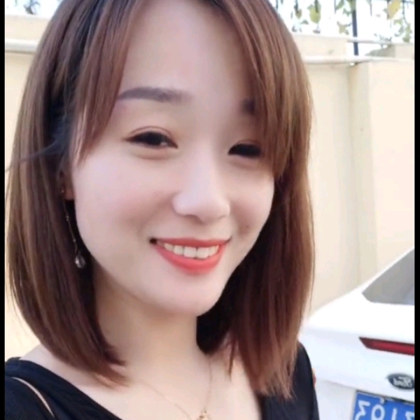 爱笑的雪彬的照片