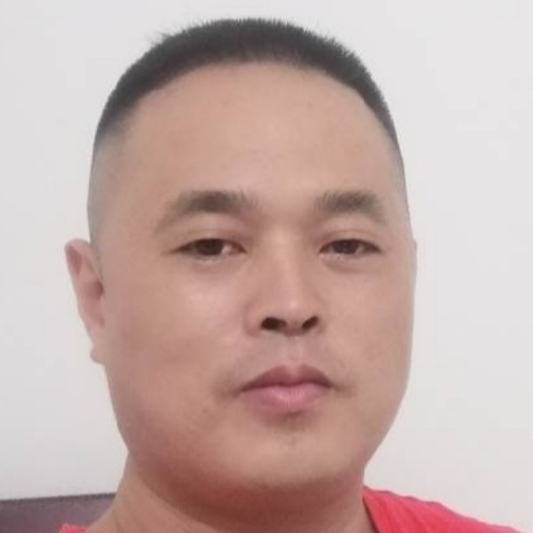 罗文强的照片