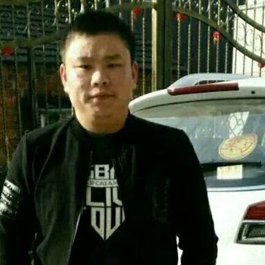 憨厚的男人的照片