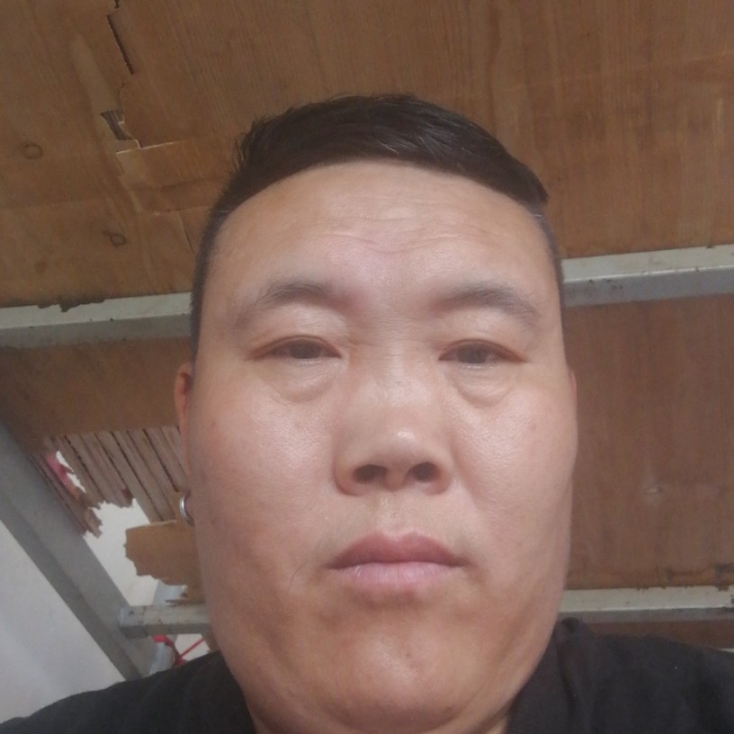 专注吃醋寒风的照片