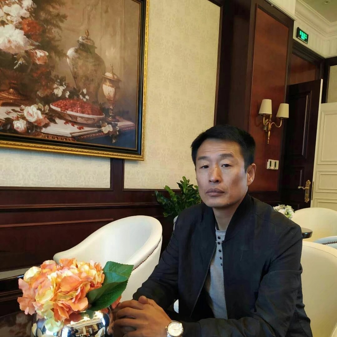 不帅单身汉的照片