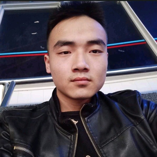 啤酒凝眸正直的照片
