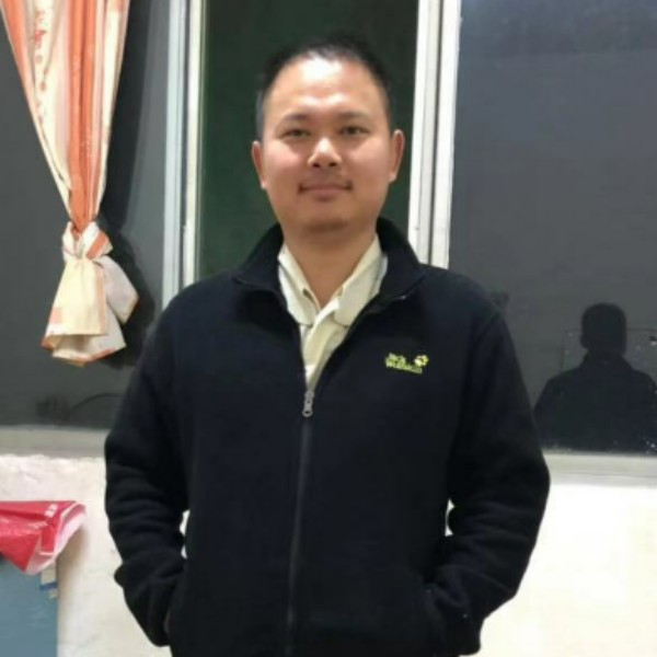 倪思梅的照片