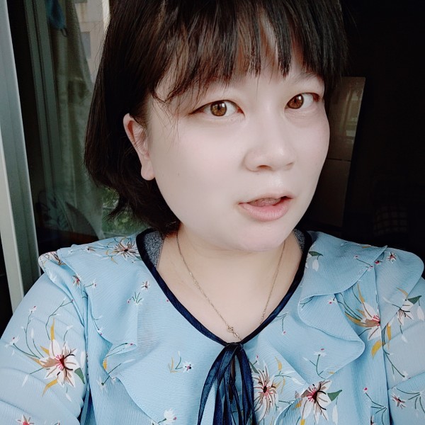 京城姑娘的照片