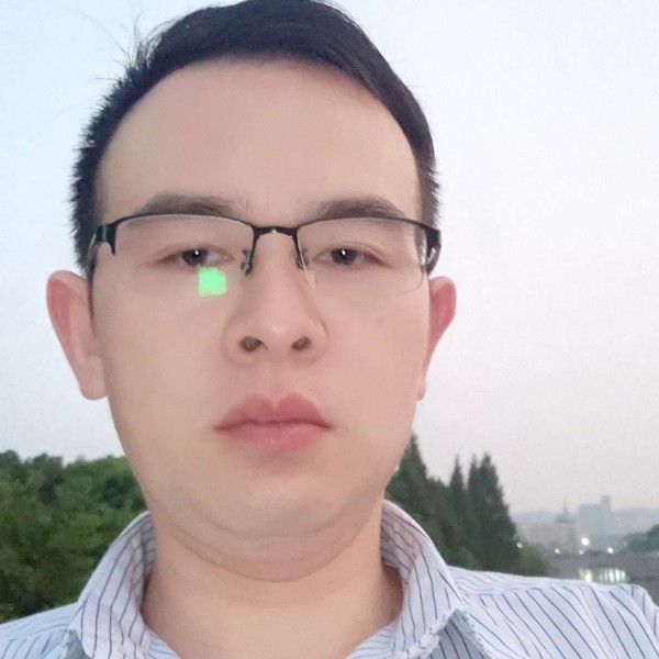 王轶的照片