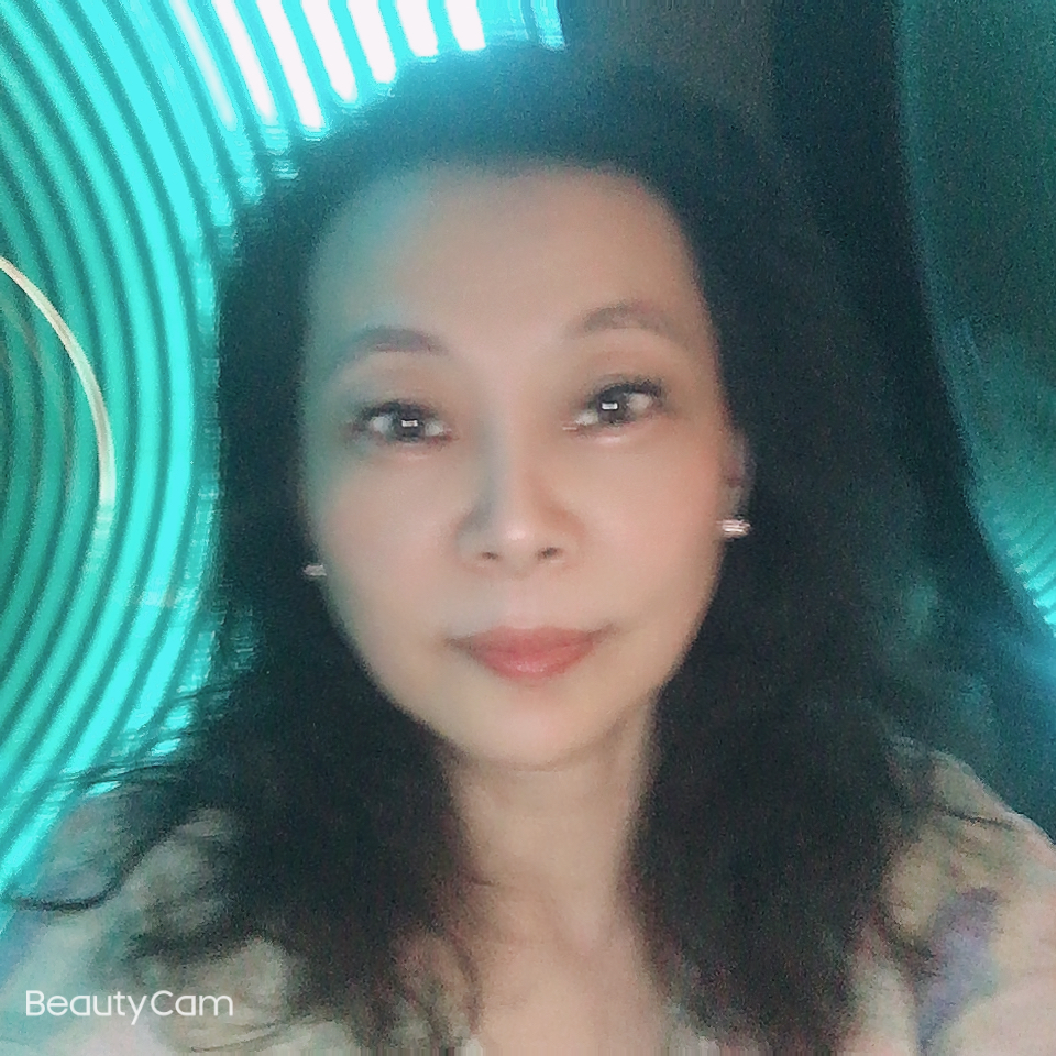 笑笑的照片