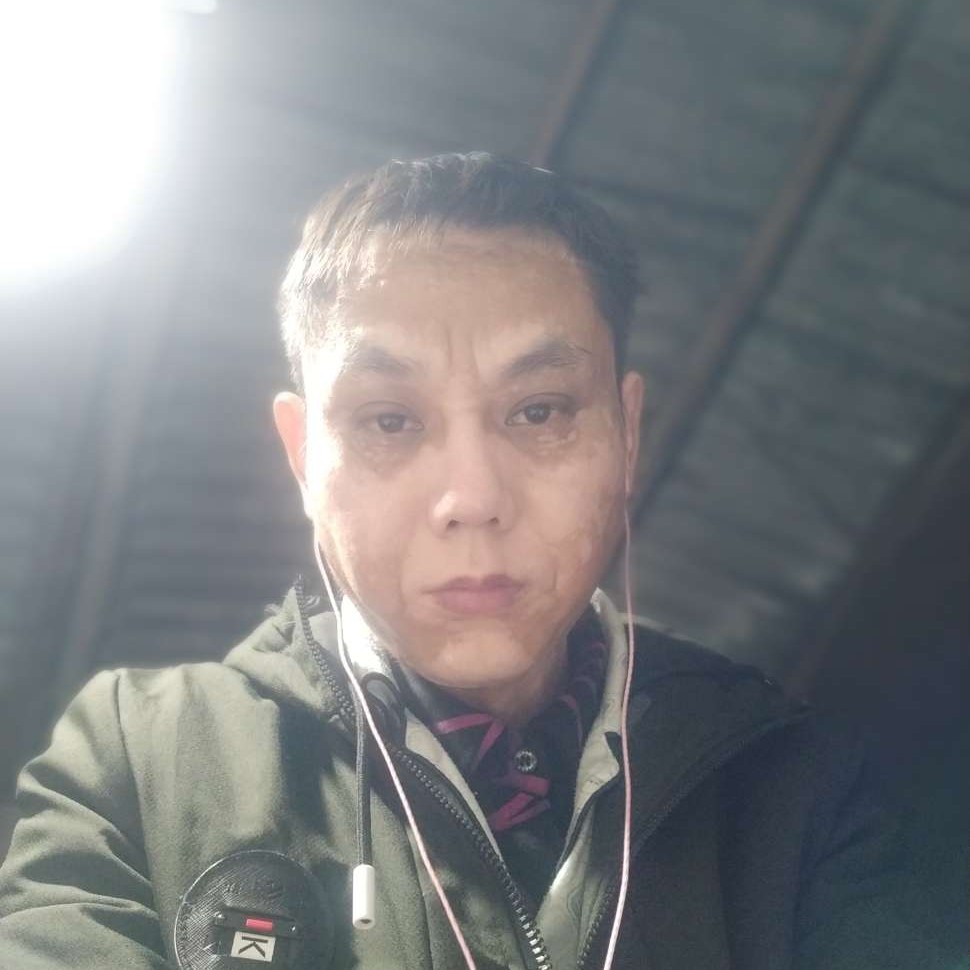 高大有棉花糖的照片