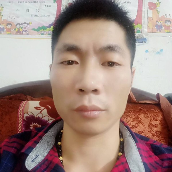 很想找个伴的照片