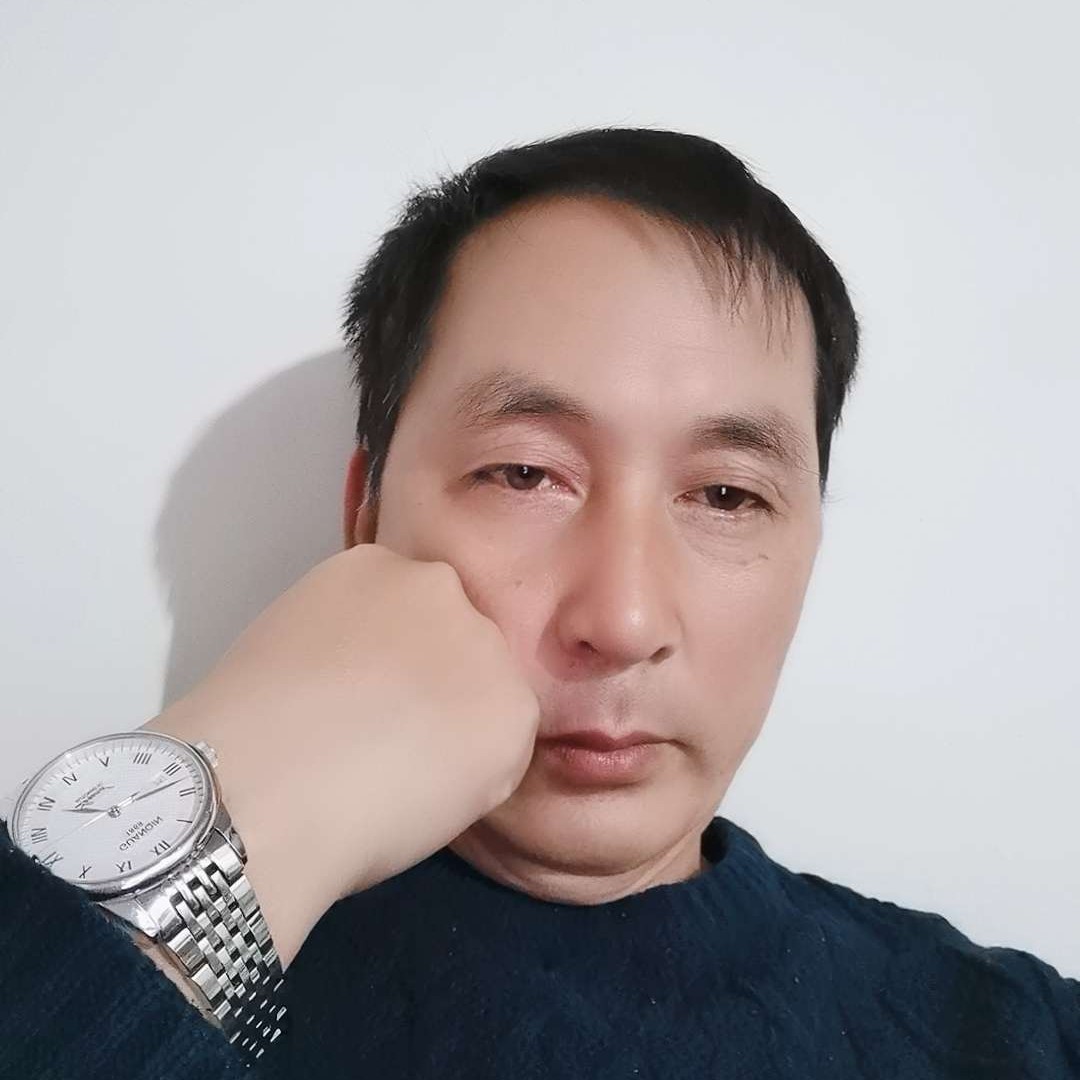 麦片笑内向的照片