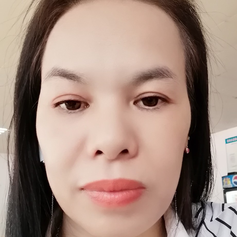 棒棒糖蹙眉善良的照片