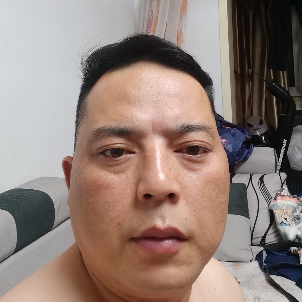 花痴与小伙的照片
