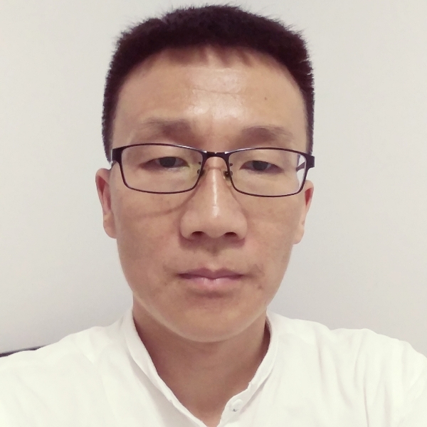 姚立建的照片