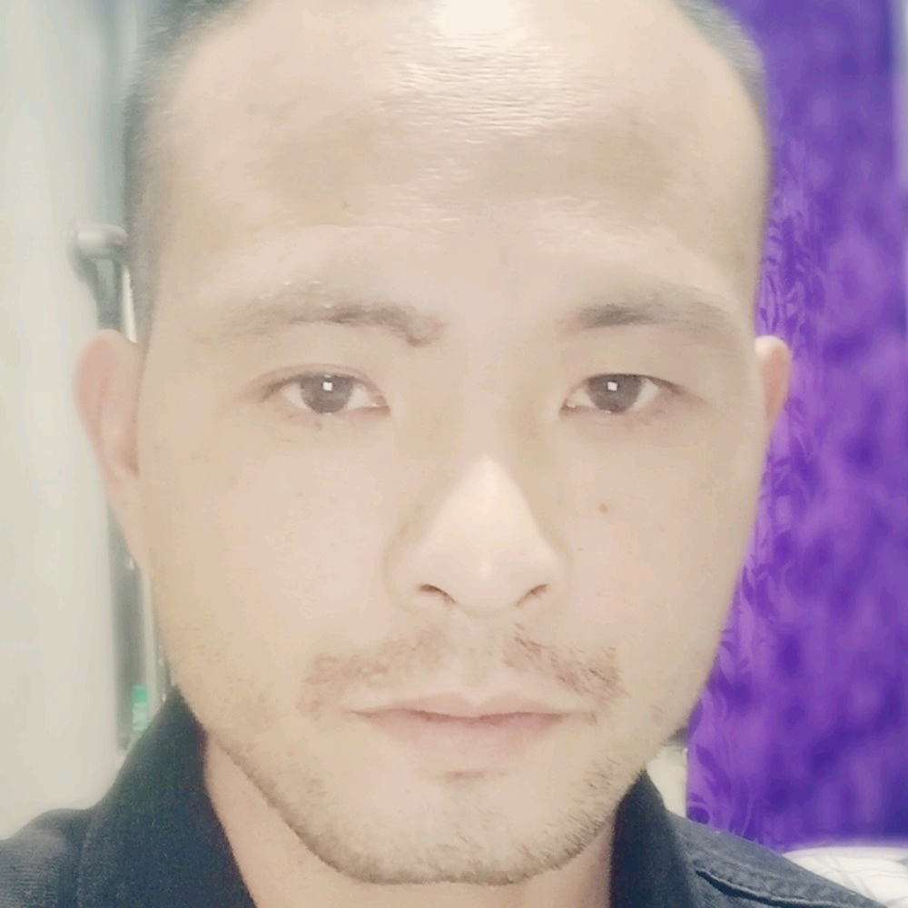 拉长就初妆的照片