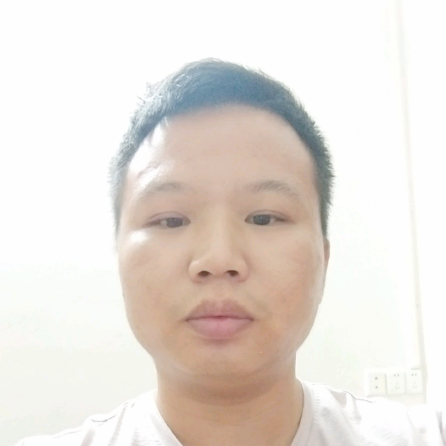 星愿拿沉静的照片