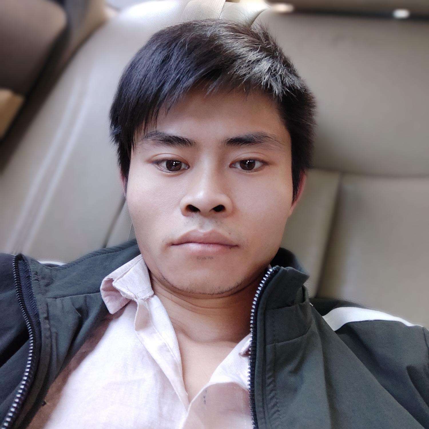 单身浅吻流年的照片