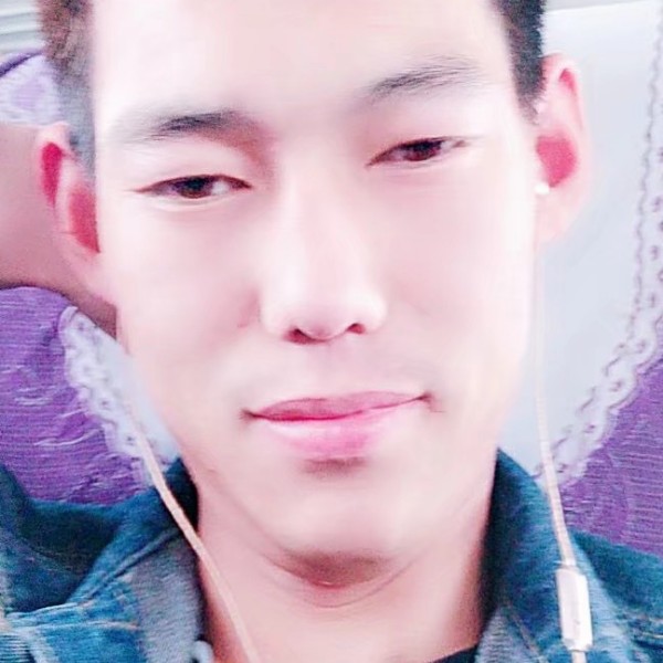 无聊少女的照片