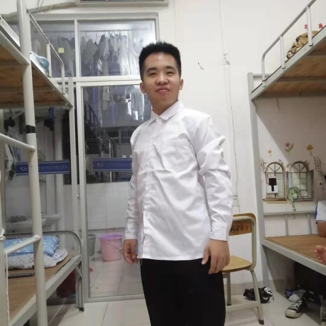 裙子苦恋羞涩的照片