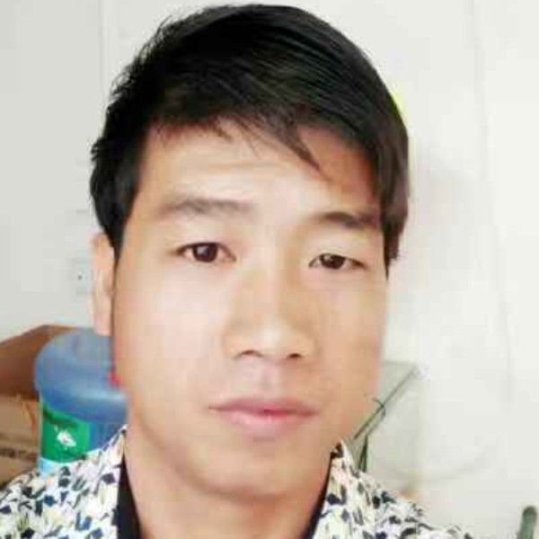 稳重等待心锁的照片