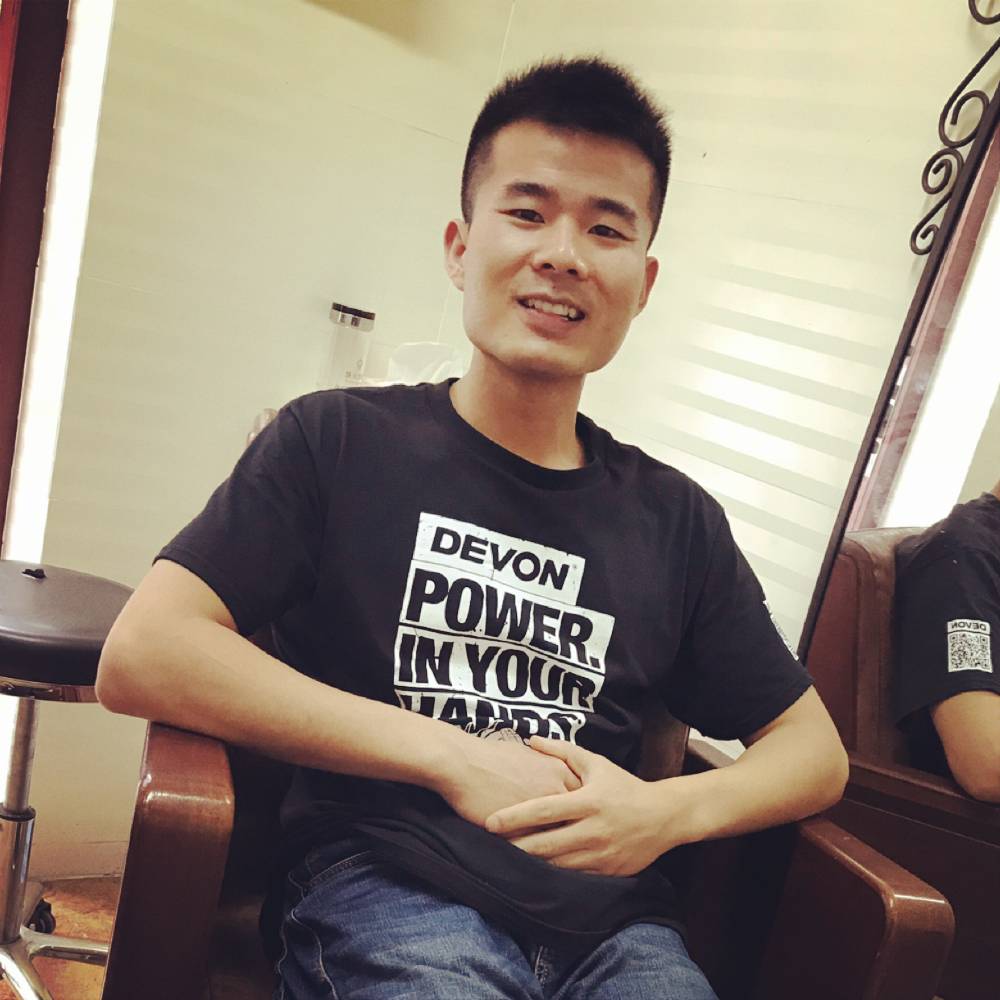 椒陵小子的照片