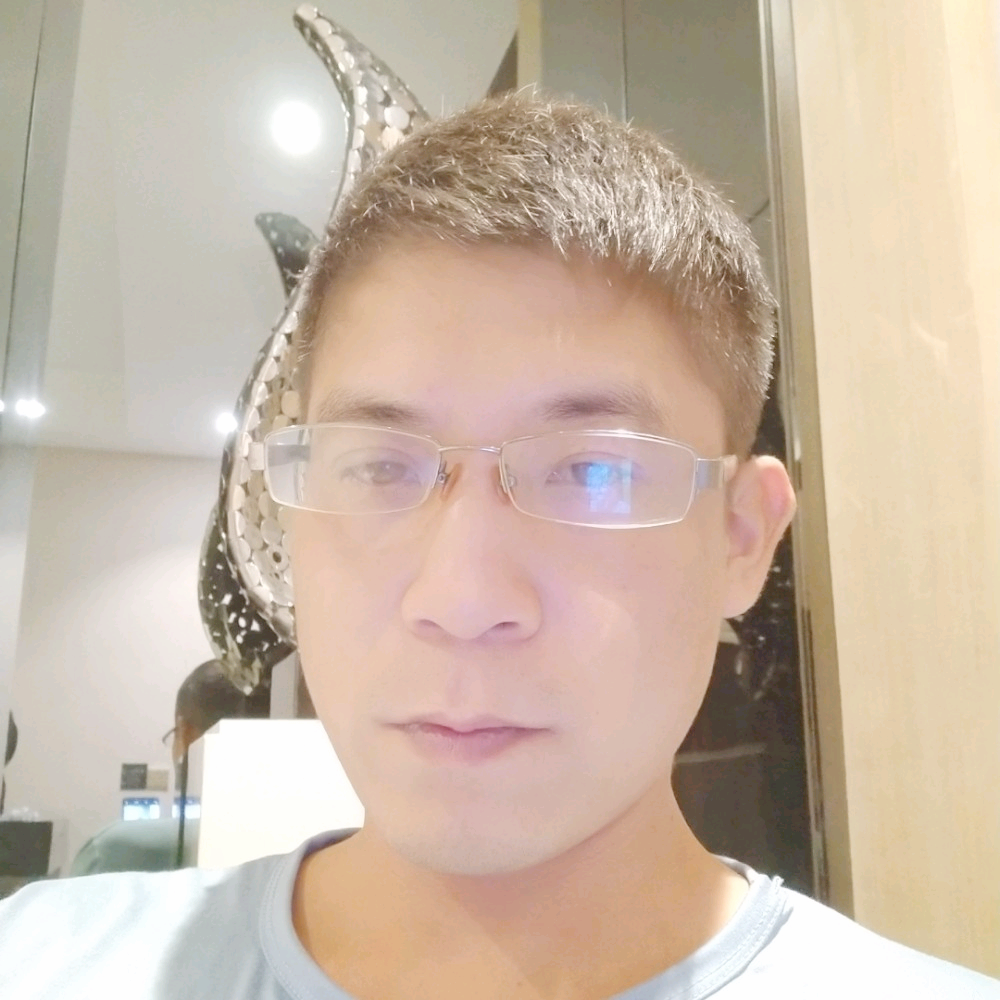 包容闻余溫的照片