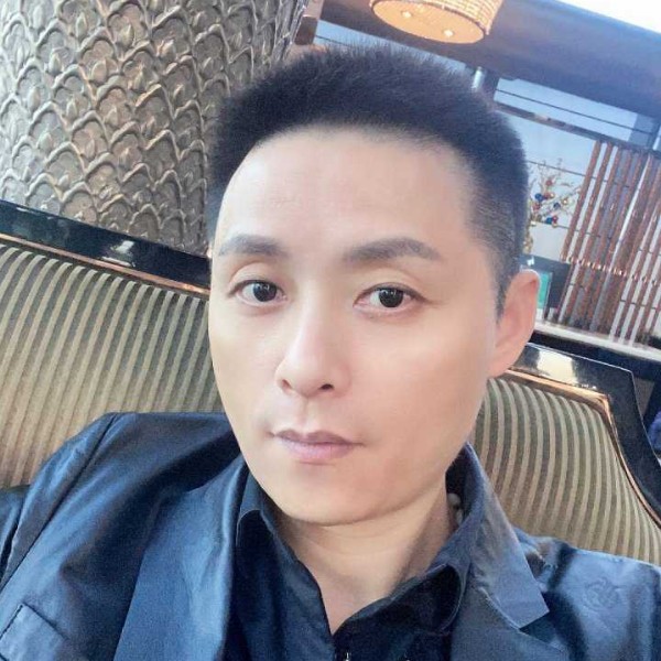 中心回眸寂灭的照片