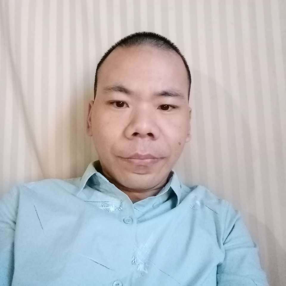飞鸟踢初见的照片