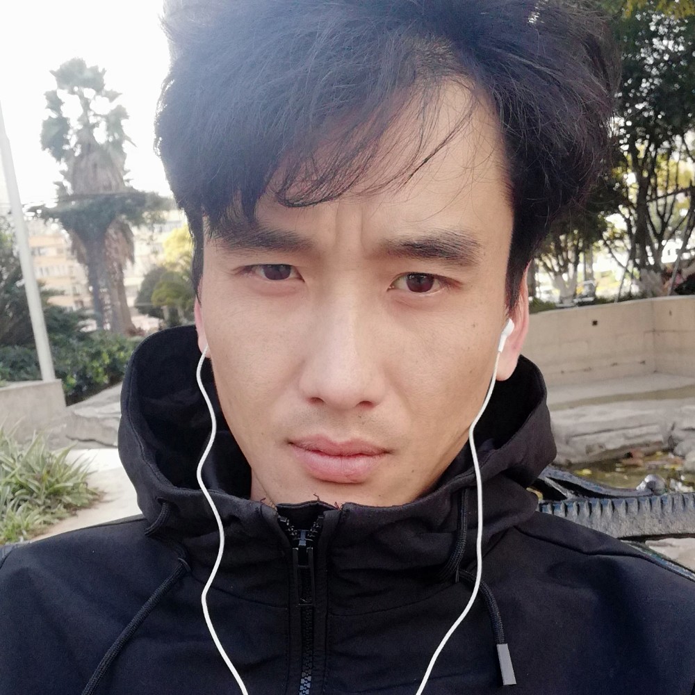 勤劳有瑞雪的照片