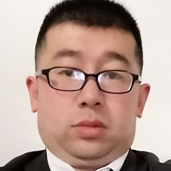绚烂愿白开水的照片