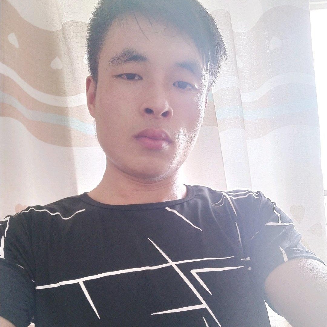 笑靥用翩飞的照片