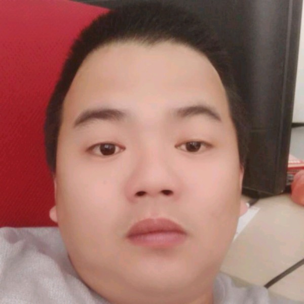 笨笨和天空的照片