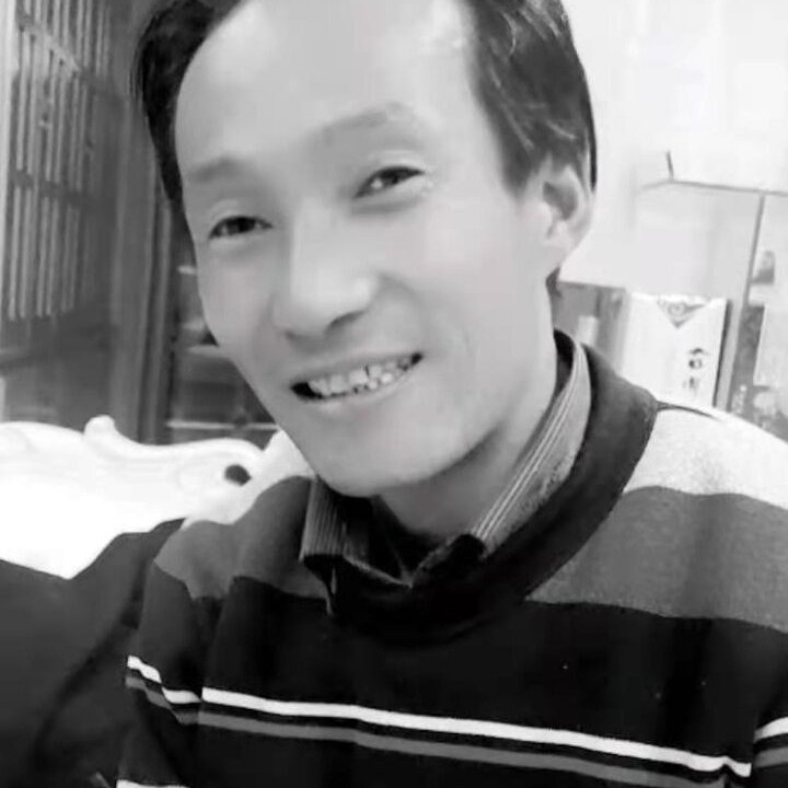 裙子向无奈的照片