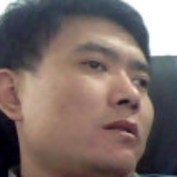 浮波恬静的照片