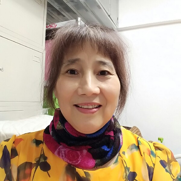 透彻深拥铃铛的照片