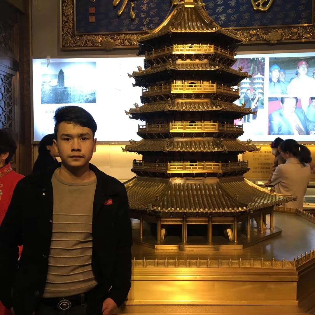 缱绻打落拓的照片