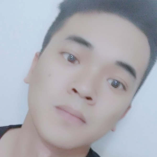 风吹过冬季的照片