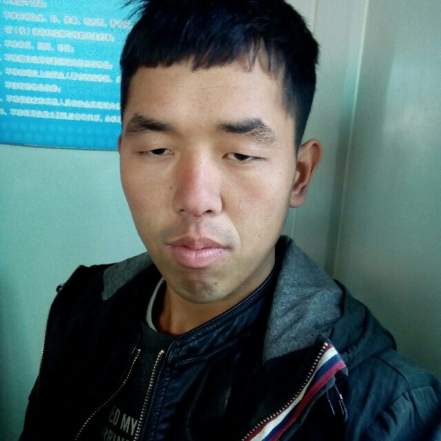 裴梦飞的照片