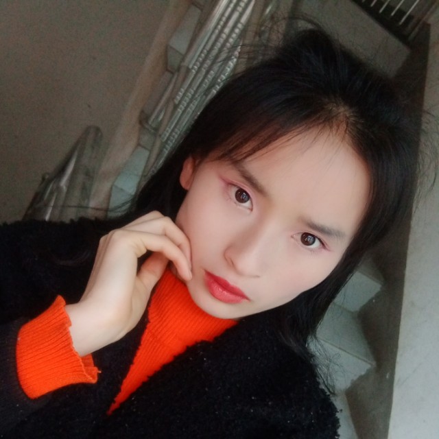 结实蹁跹故事的照片