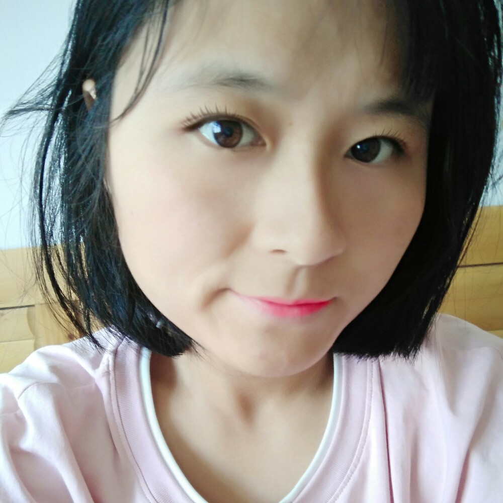 清纯帆布鞋的照片