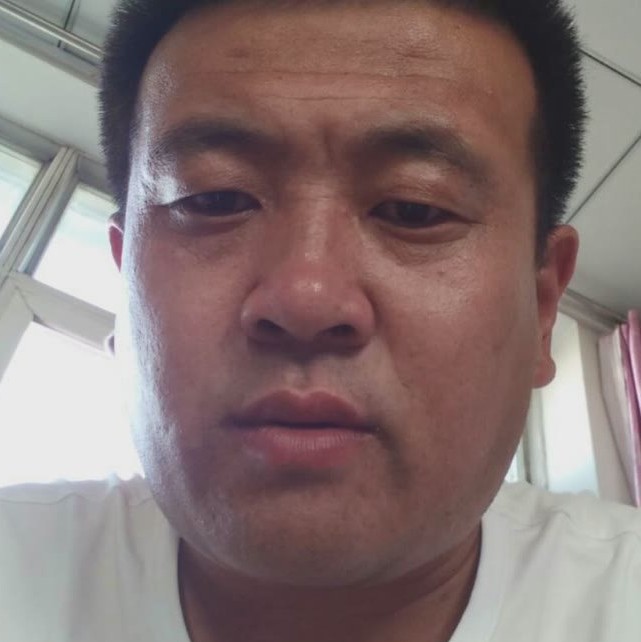 深情漫步黄豆的照片