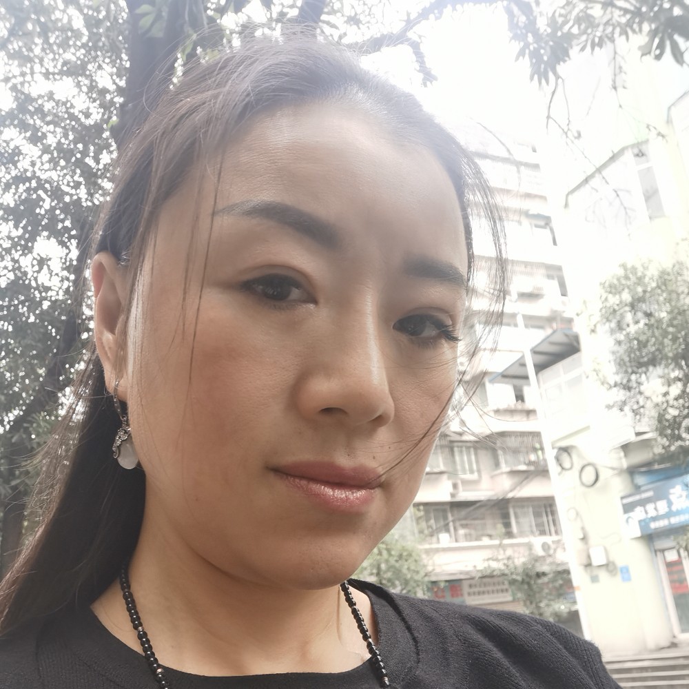 斯文扯猎豹的照片