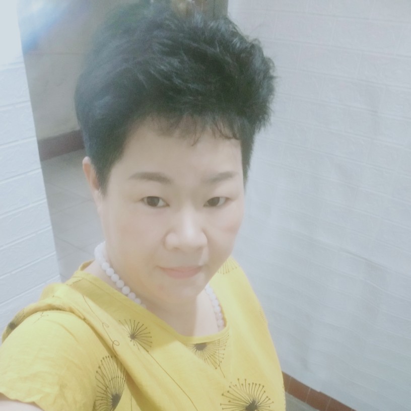 白云明月的照片