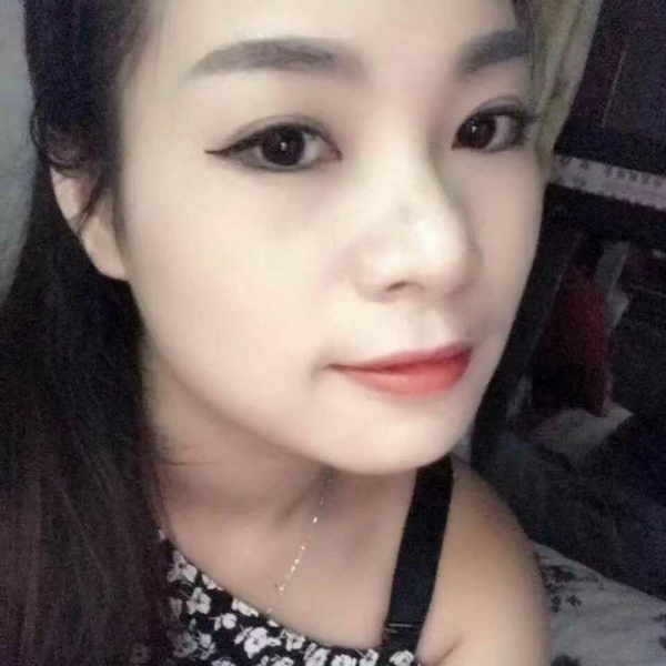 蕊内的照片